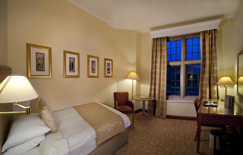 Savill Court Hotel Windsor Habitación foto